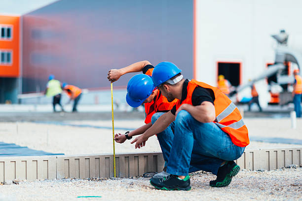 Best Custom Concrete Contractor  in Bellflower, CA